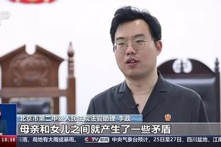吴艳妮：我也很开心 因为中国拿了第一&能够在这里升国旗唱国歌